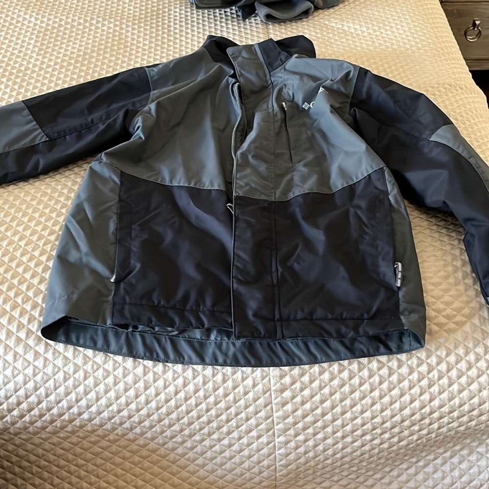 Columbia ski jacket with  inner fleece removable layer